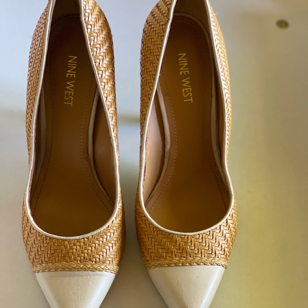 Woman shoe